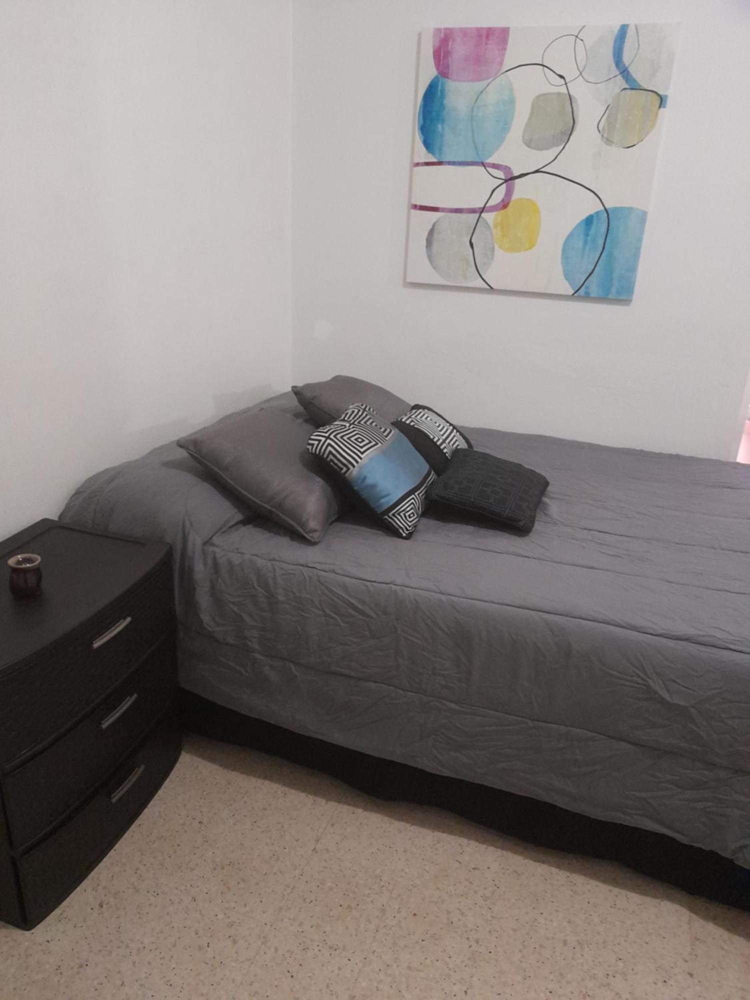 Hermoso Apartamento Frente Aeropuerto De Isla Verde San Juan Exterior photo